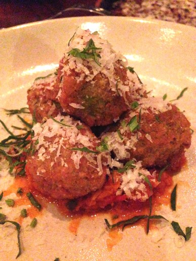 Herbed ricotta filled green olives, crumbed and lightly fried with salsa piccante & parmigiano